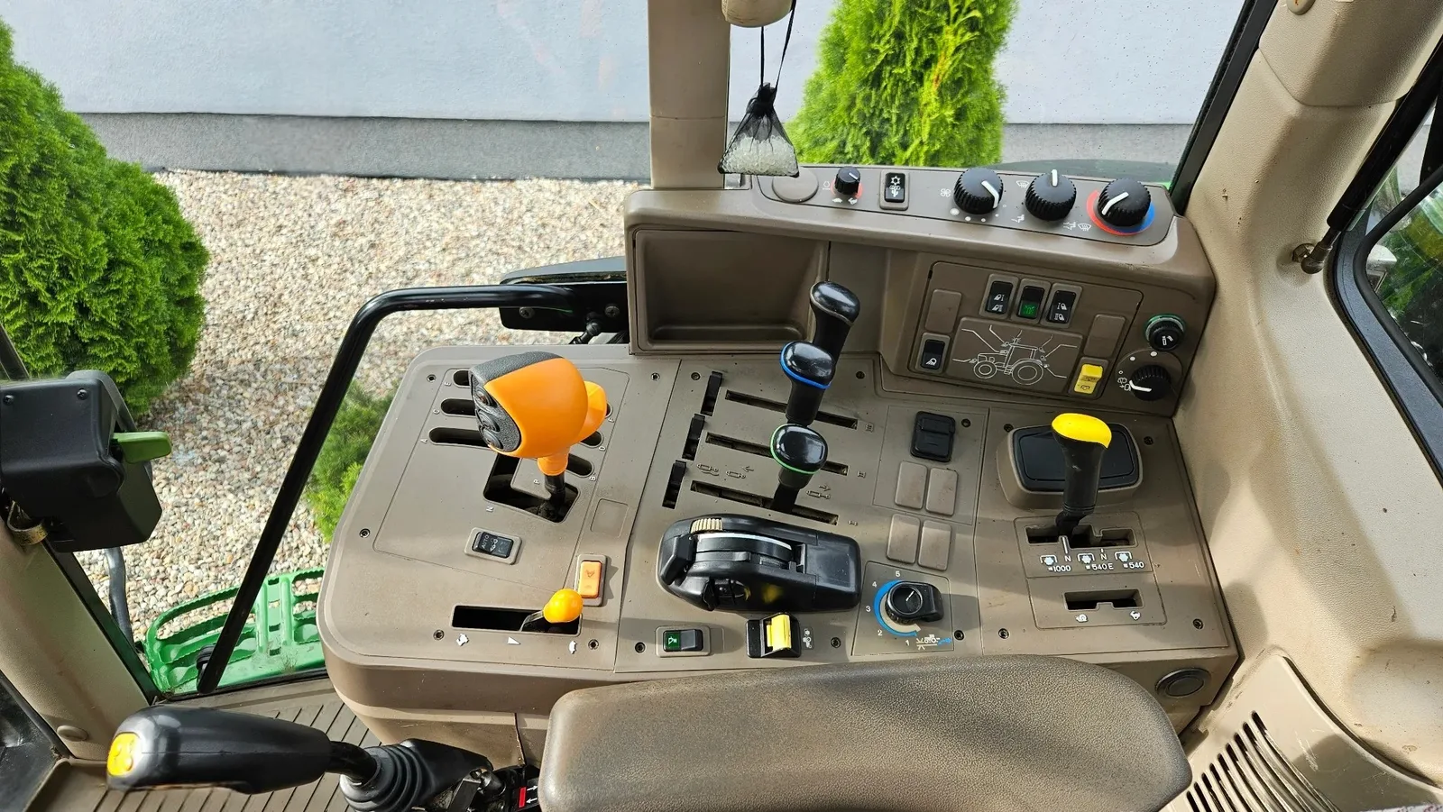 John Deere 6150M — foto 20