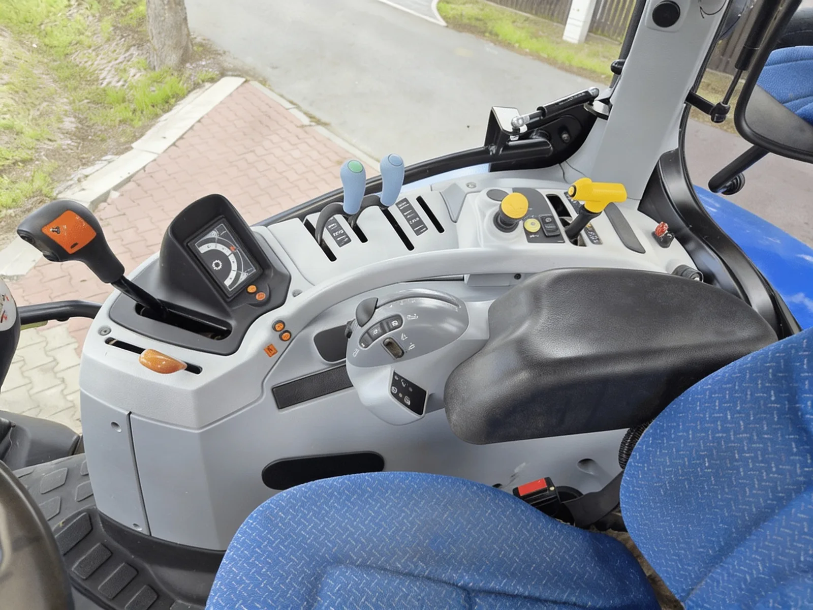 New Holland T6.120 — foto 8