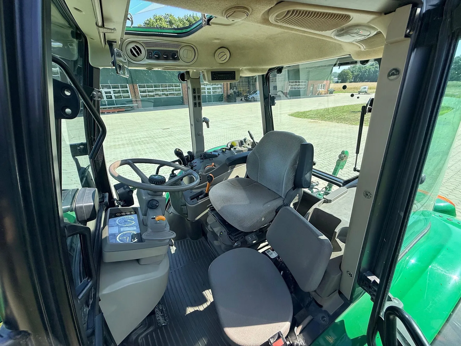 John Deere 6095MC — foto 9