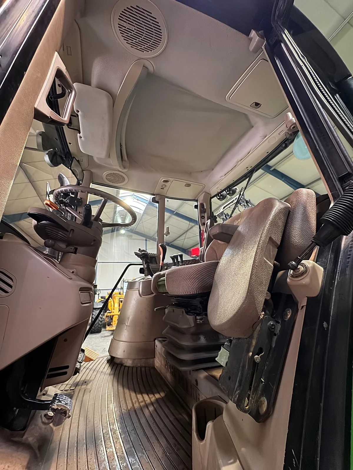 John Deere 6930 Premium — foto 15