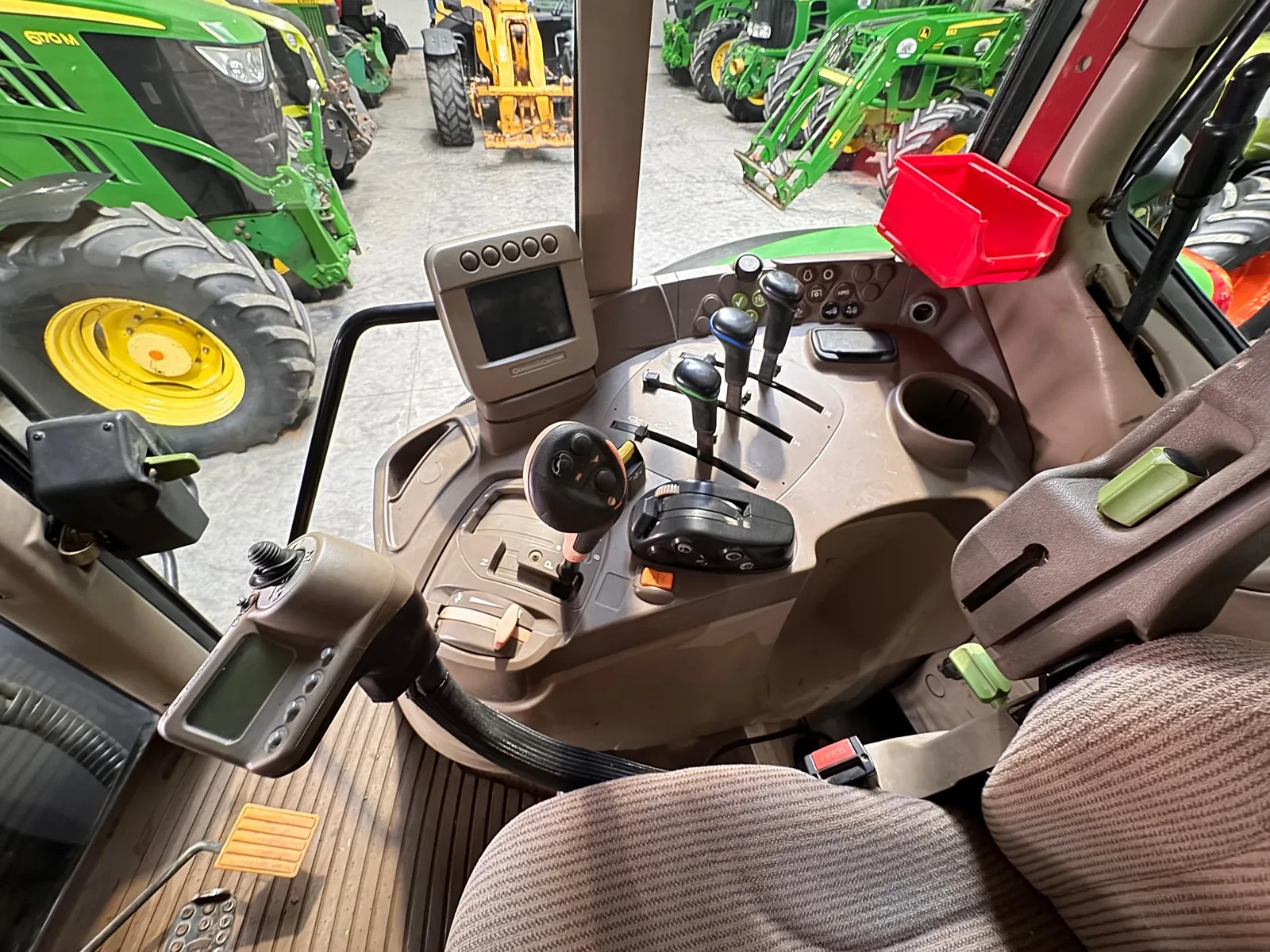 John Deere 6930 Premium — foto 18