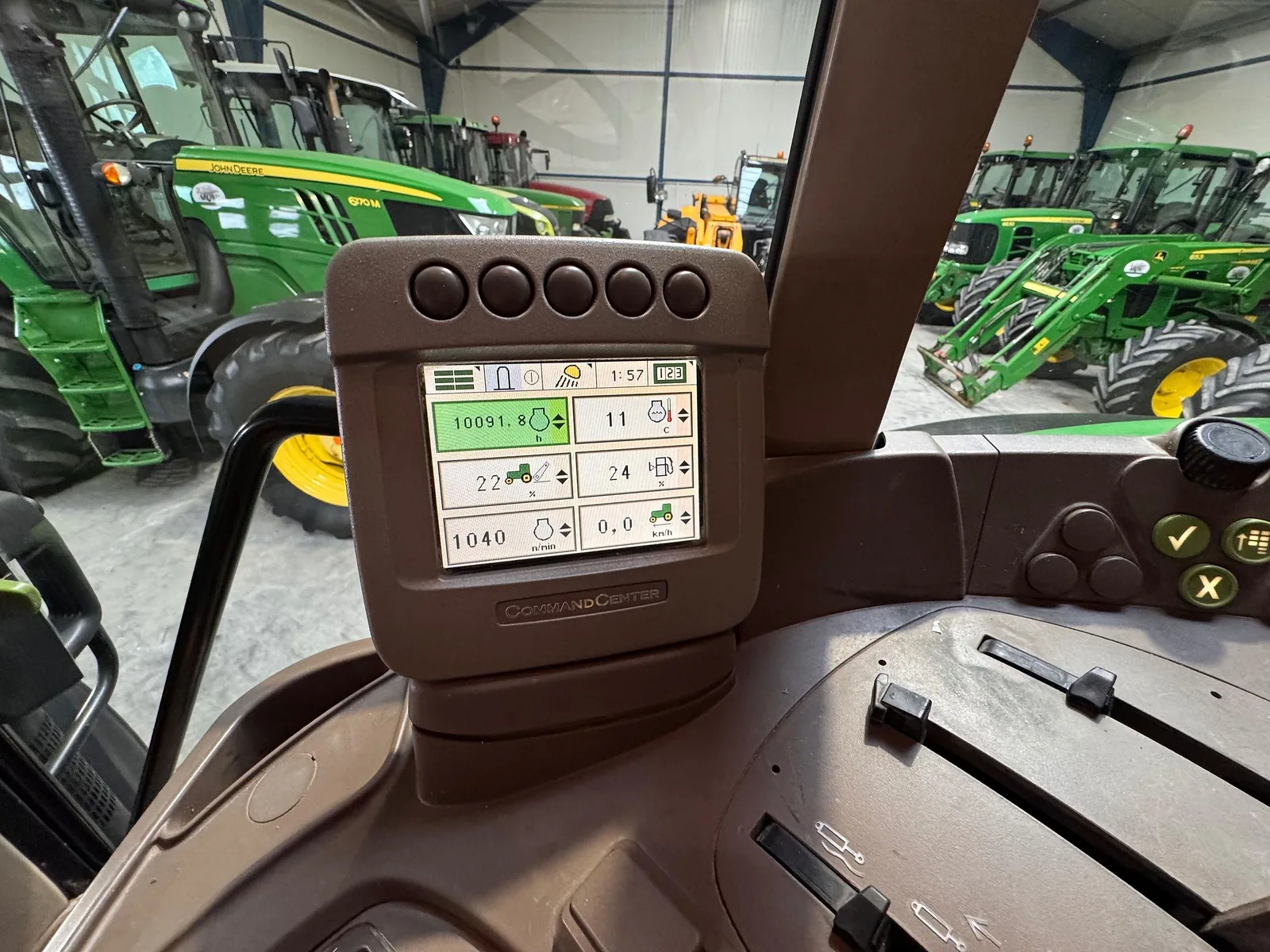 John Deere 6930 Premium — foto 21