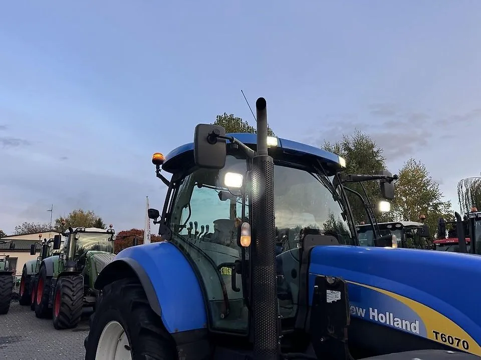 New Holland T6070 PowerCommand — foto 24
