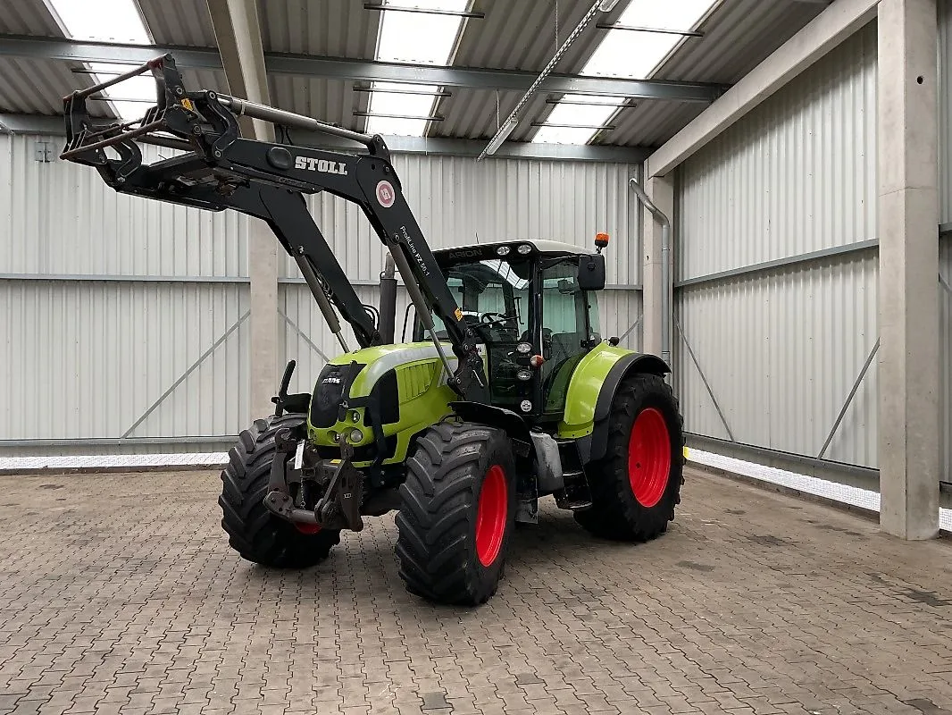 Claas Arion 630