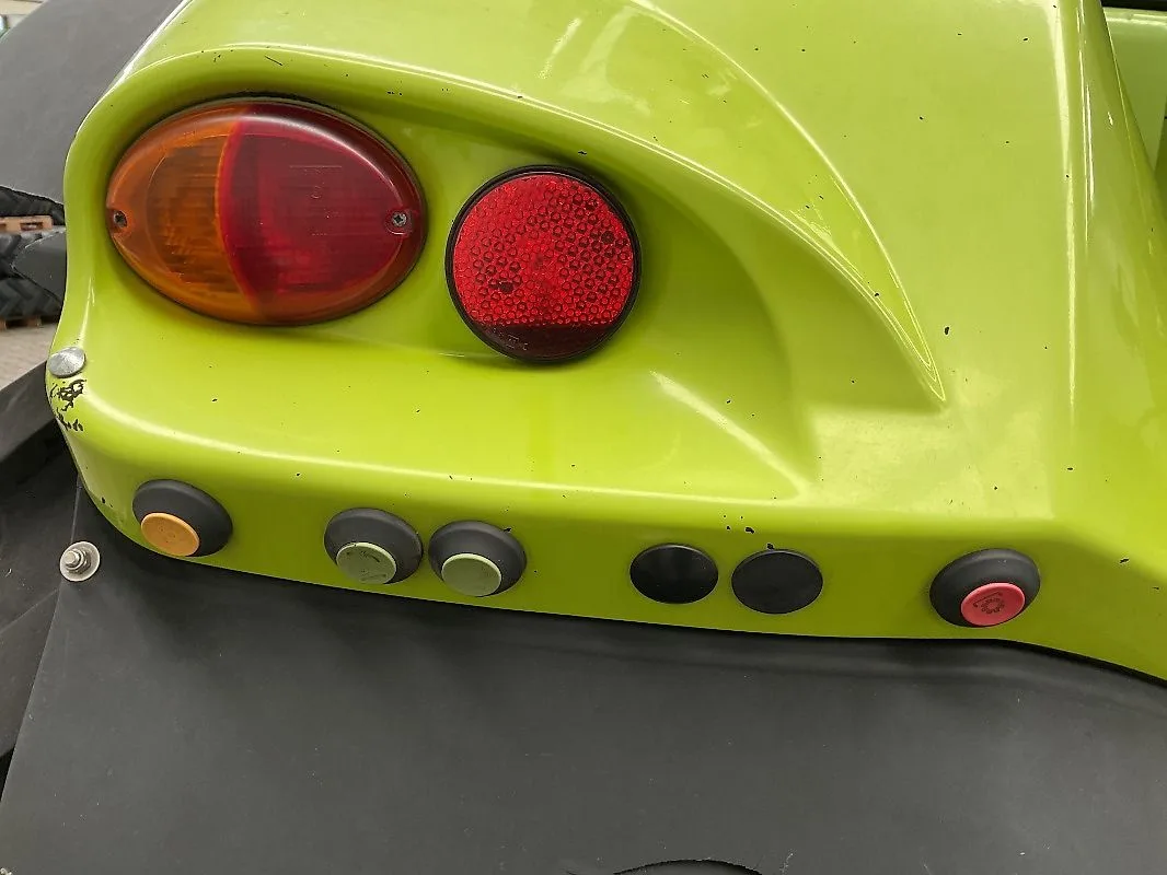 Claas Arion 630 — foto 7