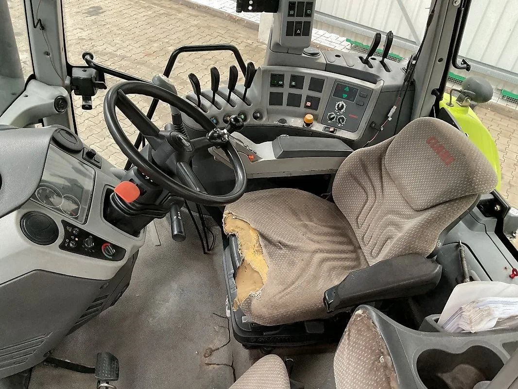 Claas Arion 630 — foto 11