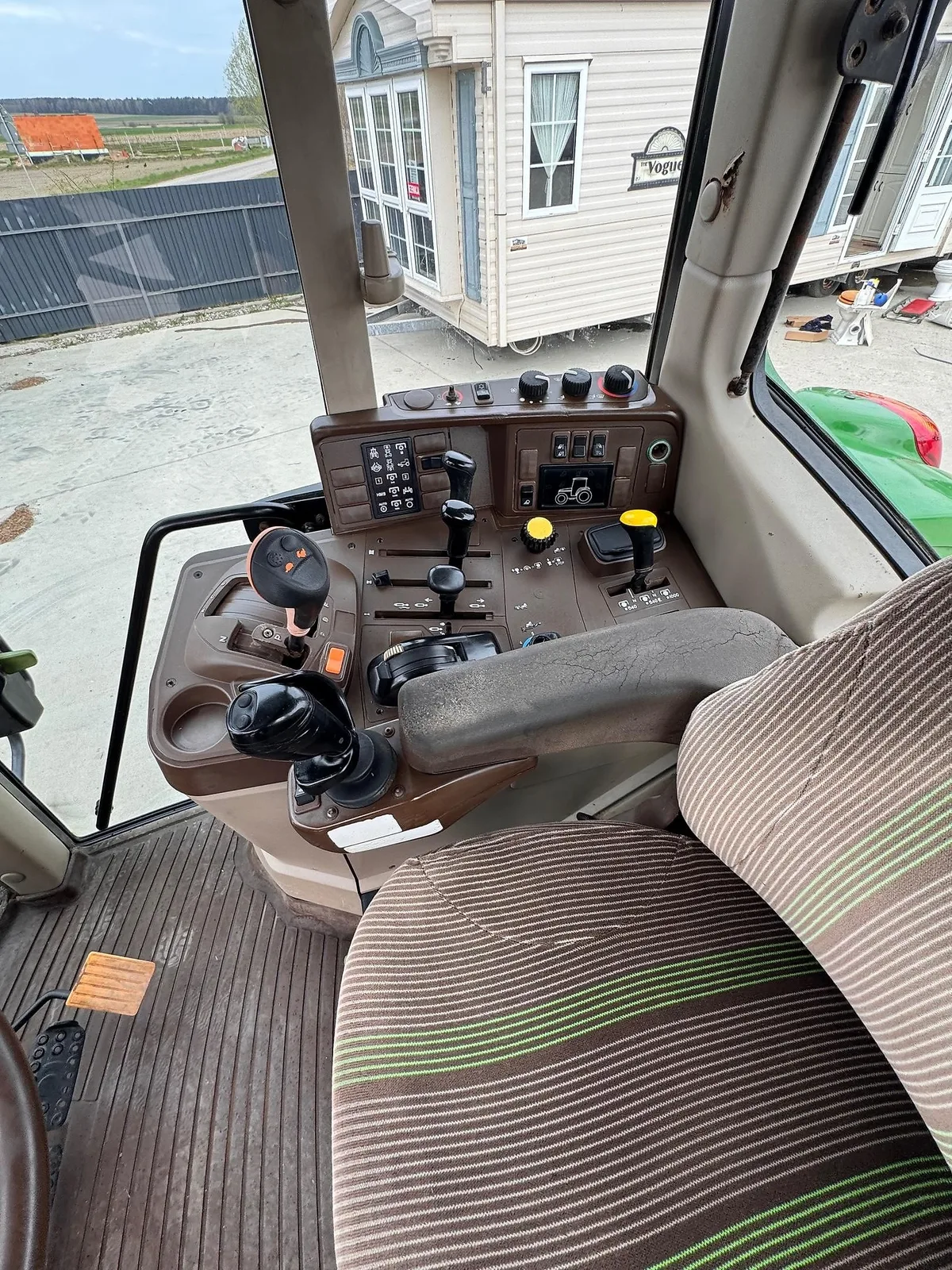 John Deere 6320 Premium — foto 10